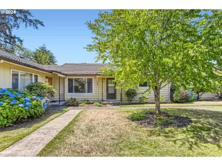 Photo #1: 24609311 Listing 