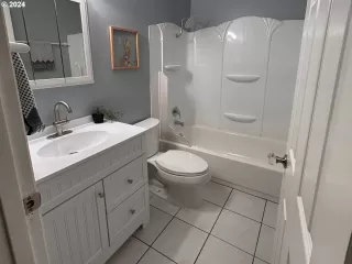 Photo #3: 24610485 Listing 