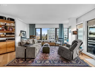 Photo #5: 24612019 Listing 