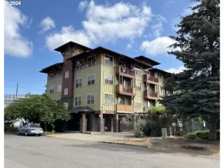 Click for more information on MLS # 24613307 : 400 NE 100TH AVE 208 More Details about MLS # 24613307 : 400 NE 100TH AVE 208