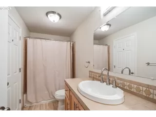 More Details about MLS # 24613953 : 3962 CARMAN DR