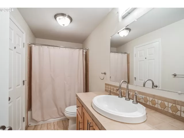 MLS: 24613953 Condo For Sale