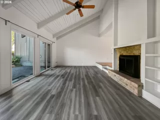 Photo #3: 24617133 Listing