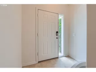 Photo #2: 24617476 Listing