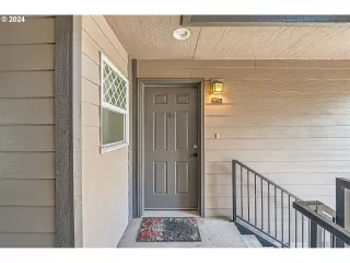 Photo #2: 24617835 Listing