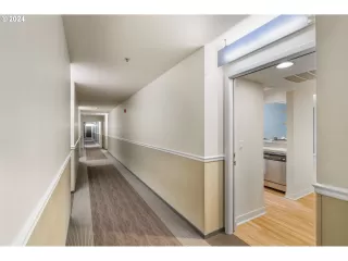 Photo #4: 24618448 Listing 