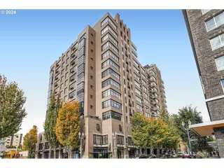 Photo #5: 24619628 Listing 