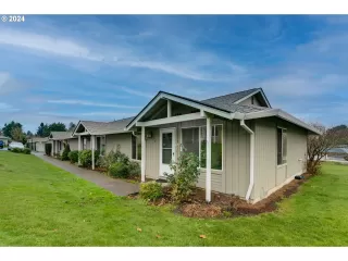 Photo #1: 24620011 Listing 