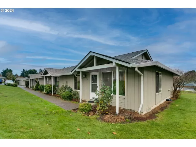 MLS: 24620011 Condo For Sale