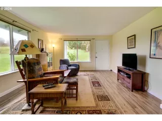 Photo #3: 24620011 Listing 