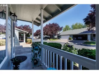 Photo #1: 24621443 Listing