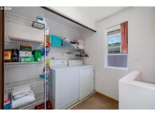 Photo #2: 24621443 Listing