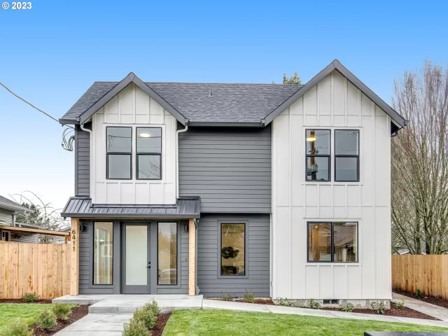 MLS: 24621531 Condo For Sale