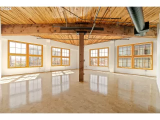 Photo #2: 24622370 Listing