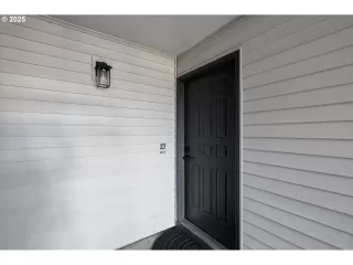 Photo #4: 24622620 Listing