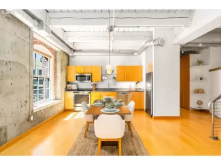 Photo #3: 24625385 Listing 