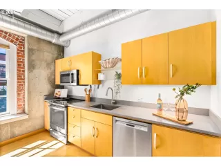 Photo #5: 24625385 Listing 