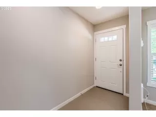 Photo #6: 24625420 Listing