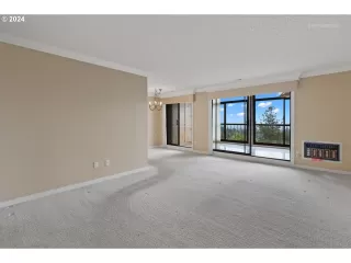 Photo #2: 24626080 Listing