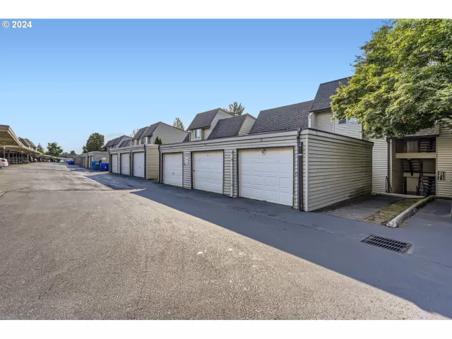 MLS: 24626197 Condo For Sale