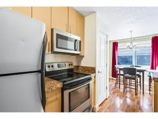 Photo #4: 24626204 Listing 