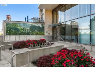 Photo #1: 24626538 Listing 