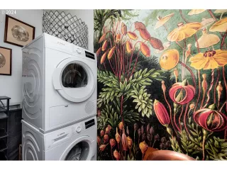 Photo #5: 24630391 Listing