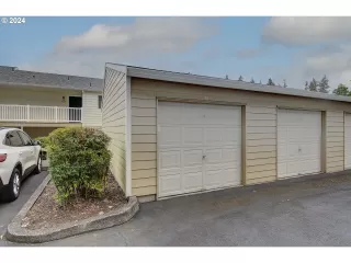 Photo #2: 24630621 Listing