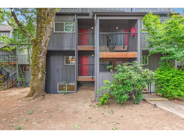 MLS: 24632593 Condo For Sale