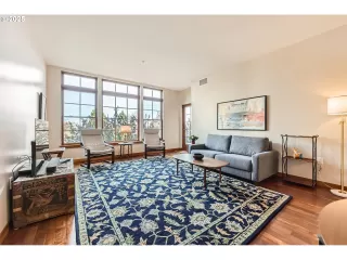 Photo #3: 24633281 Listing