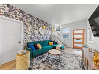 Photo #2: 24634148 Listing