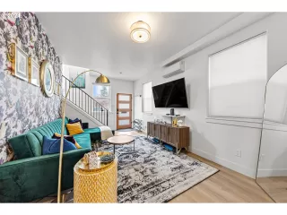 Photo #3: 24634148 Listing