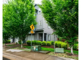 Photo #6: 24634860 Listing