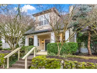 Photo #1: 24635052 Listing