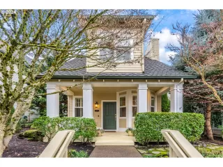 Photo #2: 24635052 Listing