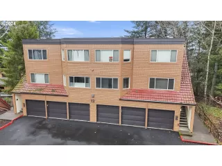 Photo #1: 24638244 Listing 