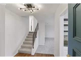 Photo #5: 24638244 Listing 