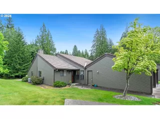 Photo #1: 24639786 Listing 