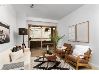 Photo #2: 24640423 Listing