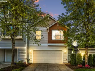 Photo #1: 24642169 Listing