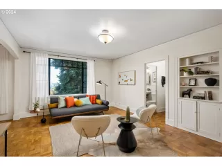 Photo #6: 24642732 Listing 