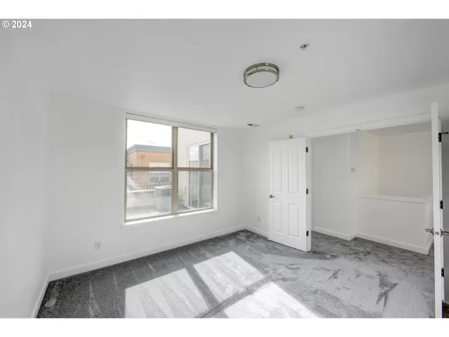 MLS: 24642898 Condo For Sale