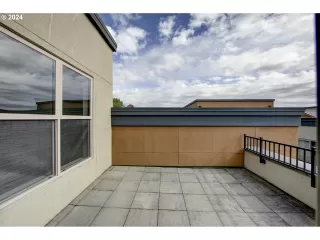 Photo #5: 24642898 Listing 