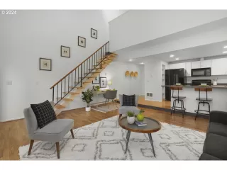 Photo #6: 24644255 Listing