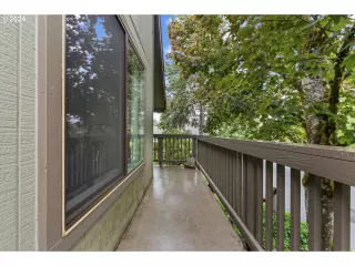 Photo #2: 24644465 Listing