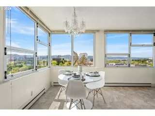 Photo #1: 24644532 Listing 