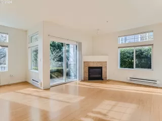 Photo #6: 24644596 Listing 