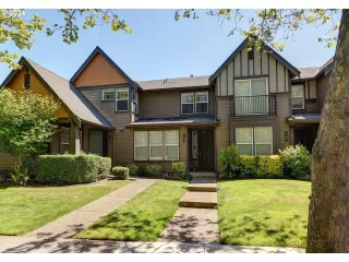 More Details about MLS # 24644970 : 734 NE 72ND AVE