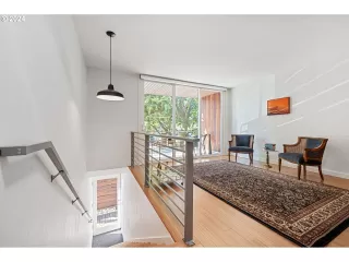 Photo #3: 24645949 Listing