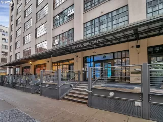 Photo #4: 24646992 Listing 